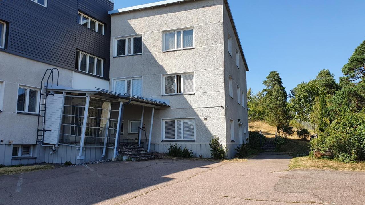 Gasthaus Vanha-Merivartioasema Kotka Esterno foto