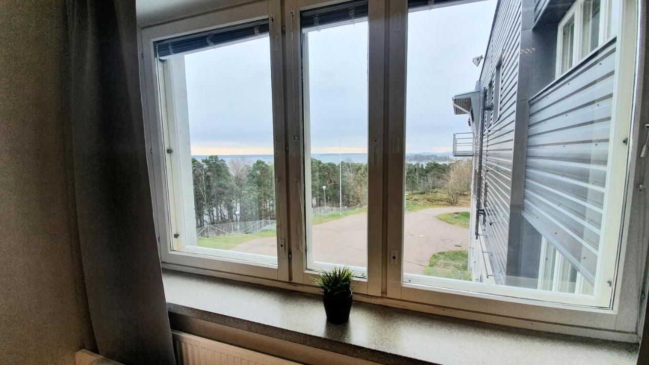 Gasthaus Vanha-Merivartioasema Kotka Esterno foto
