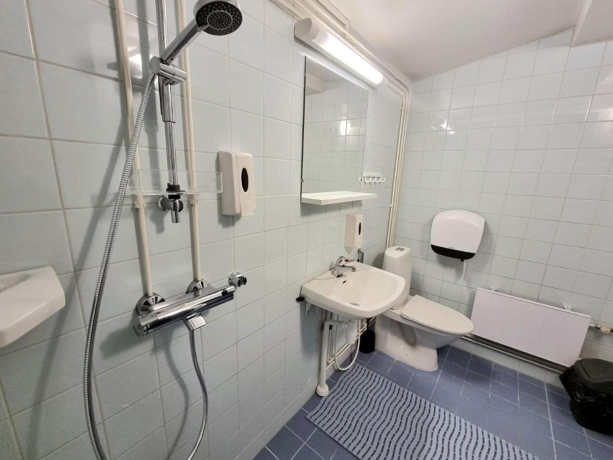 Gasthaus Vanha-Merivartioasema Kotka Esterno foto