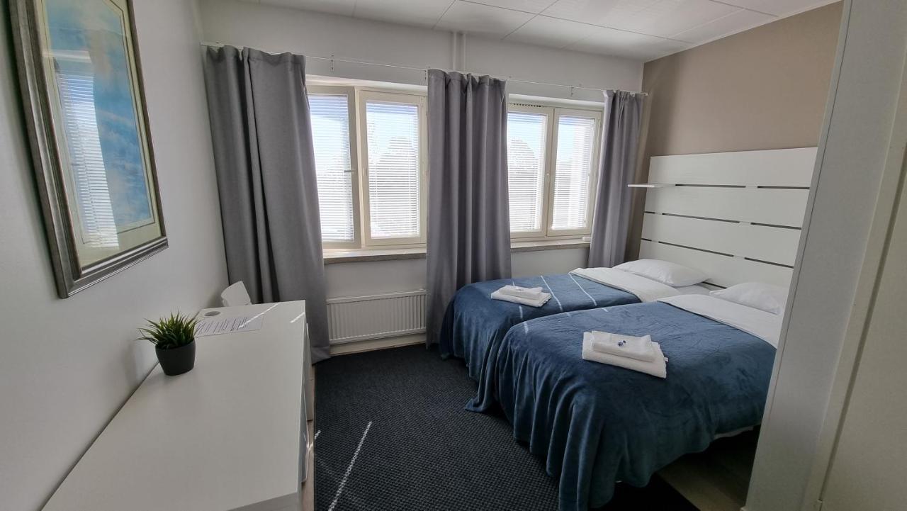 Gasthaus Vanha-Merivartioasema Kotka Esterno foto