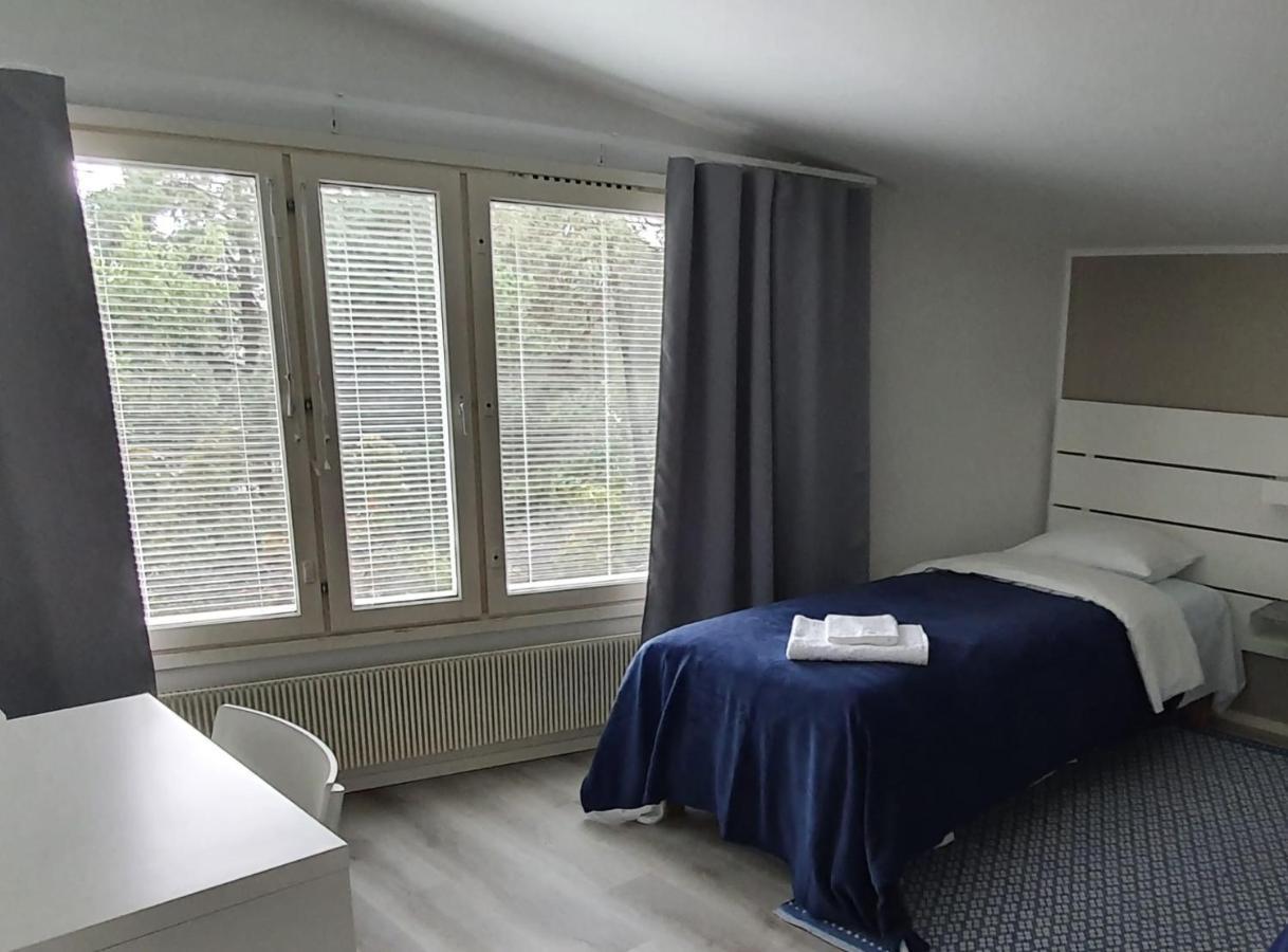 Gasthaus Vanha-Merivartioasema Kotka Esterno foto